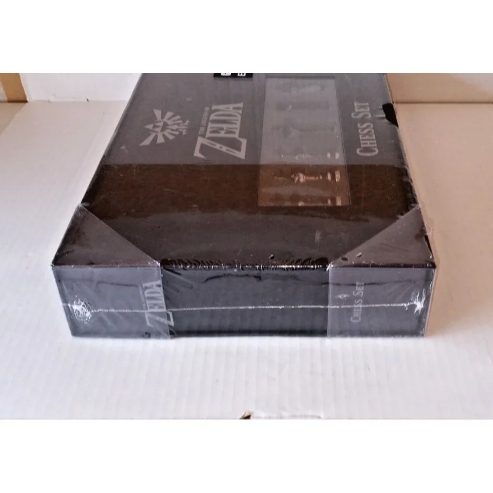 Zelda Ocarina of Time Chess Set GameStop Exclusive Nintendo 2014 New Torn Wrap